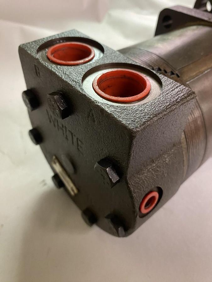 Used WHITE,DT66063880,HYDRAULIC MOTOR