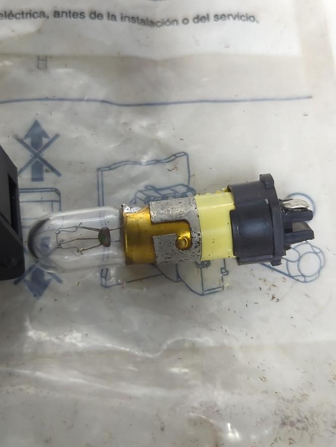 ALLEN BRADLEY,800E-2DL3,SERIES A LIGHT MODULE NOS