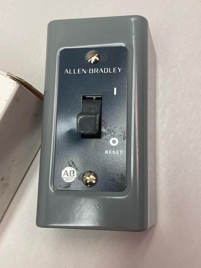 Allen-Bradley,600-TAX5,Manuel Motor Starter Ser B 277Vac