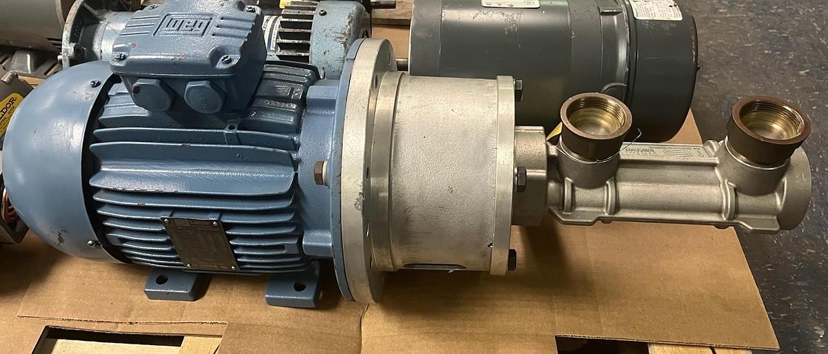 Used SEIM,PDA040-2AN1D05D0100,HYDRAULIC SCREW PUMP W LENZE 3.6kW 3500RPM 3PH
