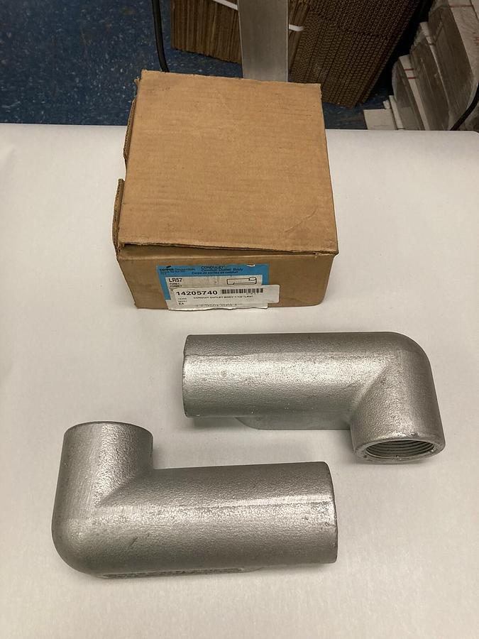 Used Cooper Crouse-Hinds,LR57,Conduit Outlet Body 1-1/2 INCH