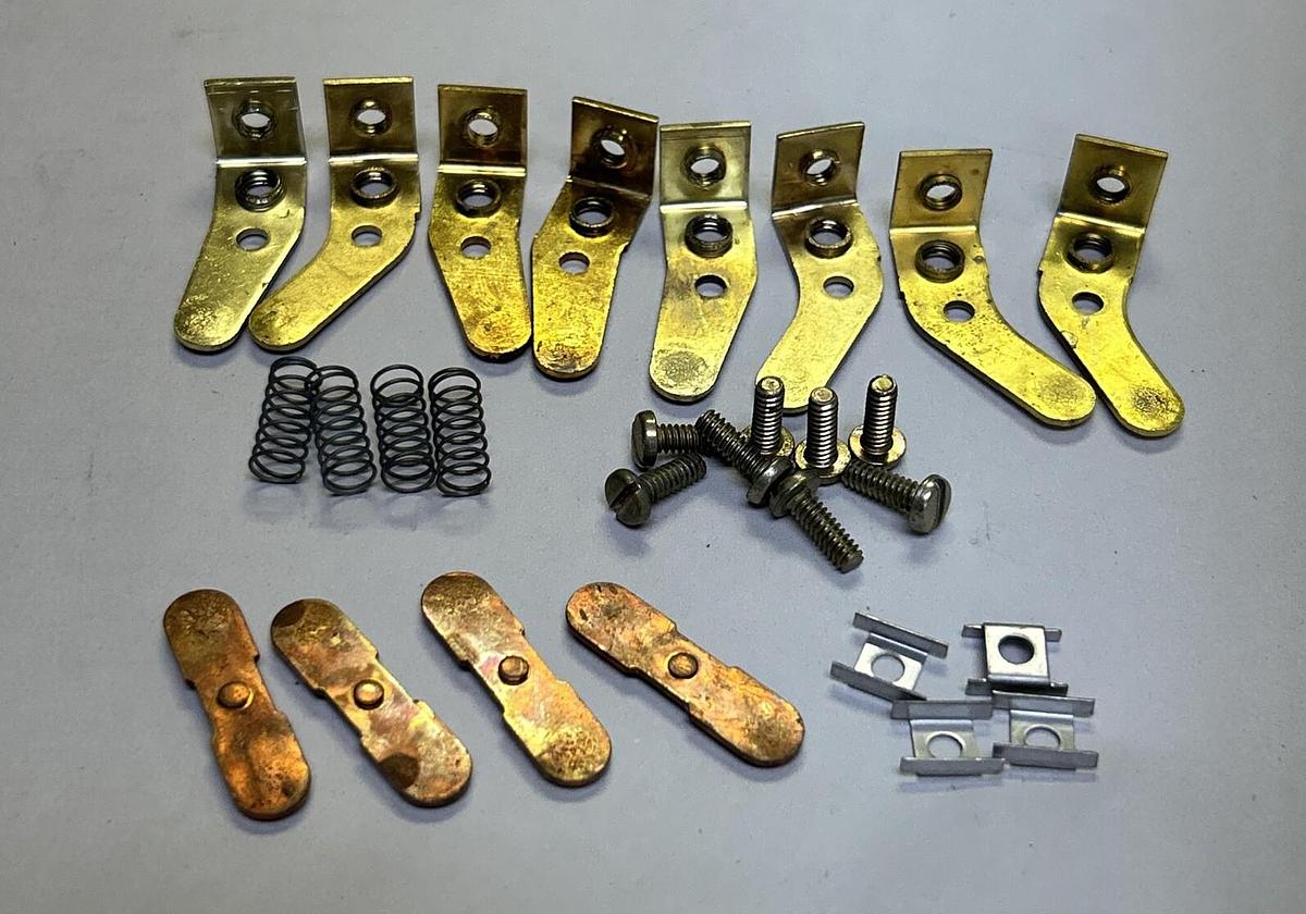 WESTINGHOUSE,373B331G18,CONTACT KIT SIZE 00 3 & 4 POLE NOS