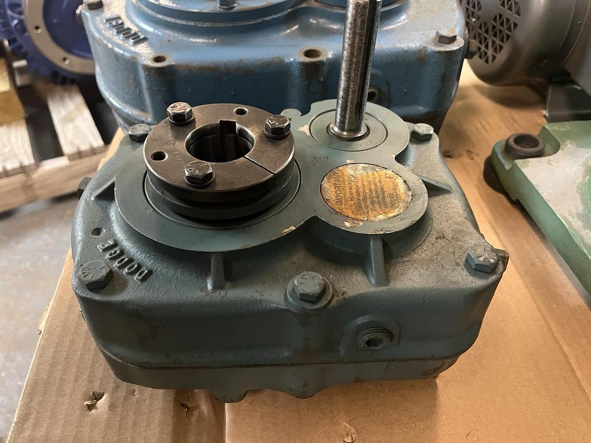 Used DODGE,TXT125T,SIZE 1 TORQUE ARM SPEED REDUCER 25.64 RATIO 4.5HP 2179RPM