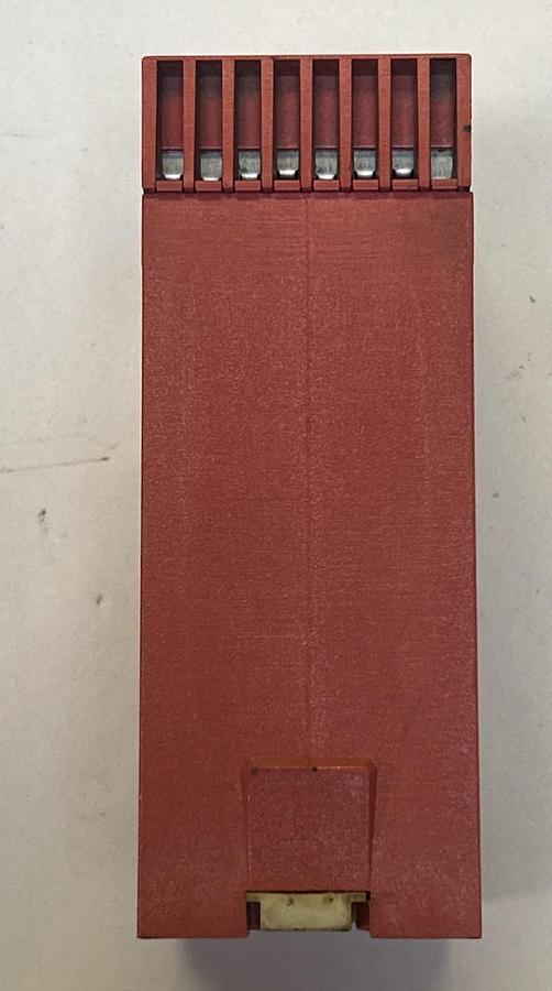 Used ALLEN BRADLEY,440R-C23017,SAFETY RELAY