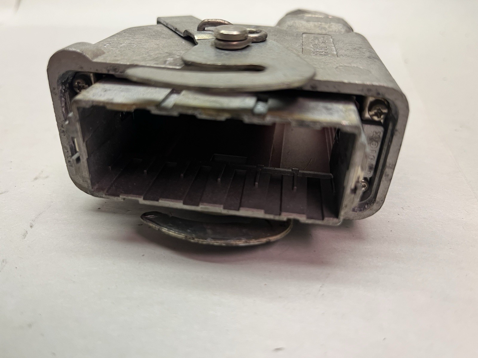 Used MOLEX,58697,PLC CABLE CONNECTOR