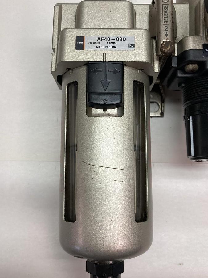 Used SMC,AF40-03D,Pneumatic Filter Assembly w/AR40-03G amd AL40-03