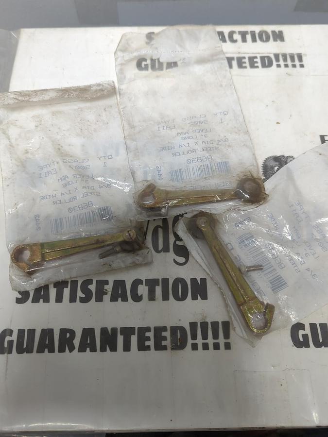 SQUARE D,EALL,CLASS 9007 3 INCH LEVER ARM 3/4 DIA.X1/4 INCH WIDE LOT OF 3 NOS