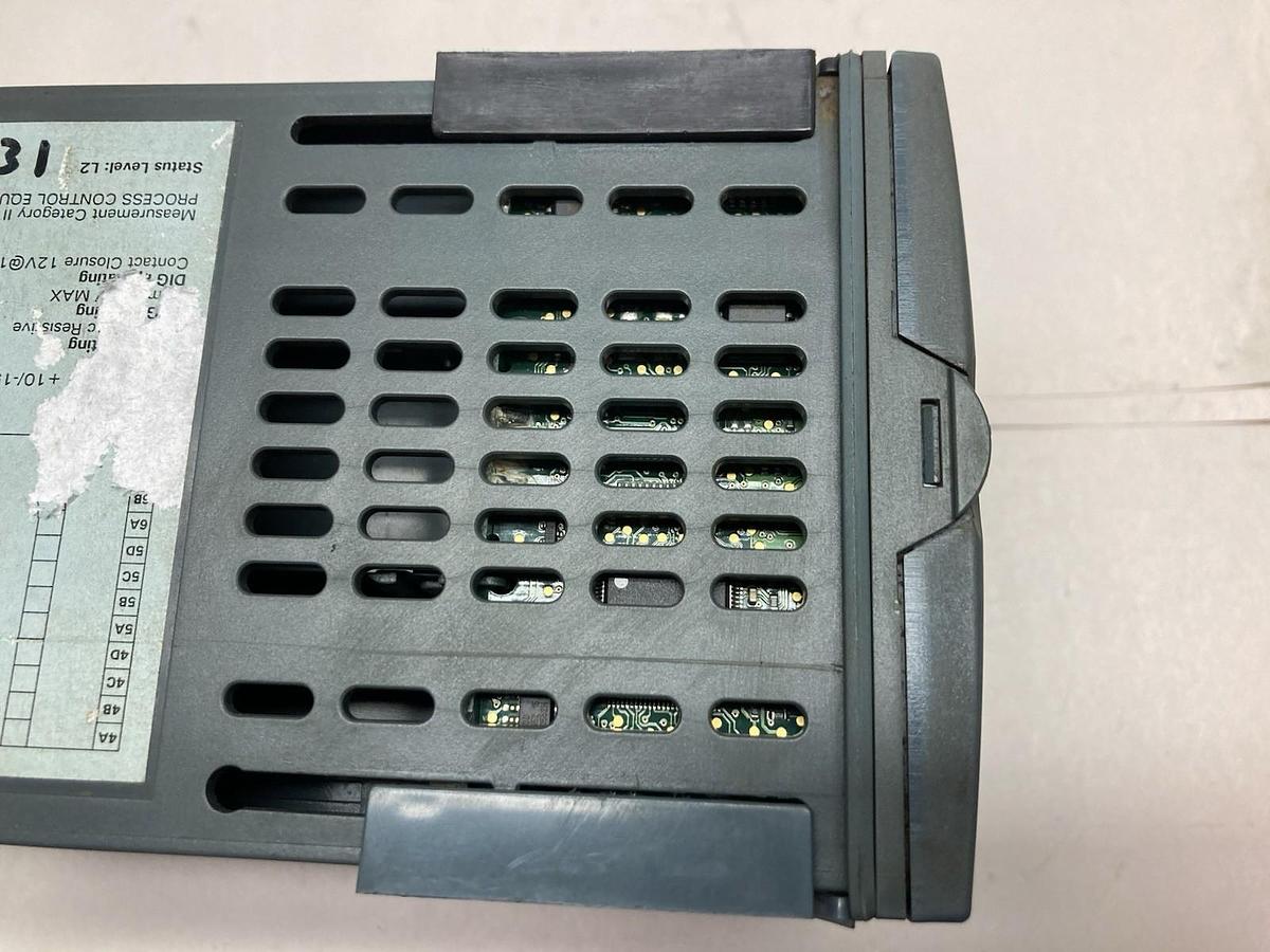 Used Eurotherm,3504/CC/VH/1/XX/X/1/XXX/G,Temperature Controller