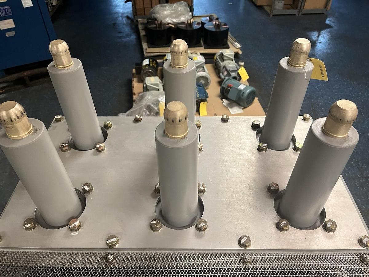 Used ABB,AM7.2-500-12,RMVAC CIRCUIT BREAKER 1200A 7.2kV