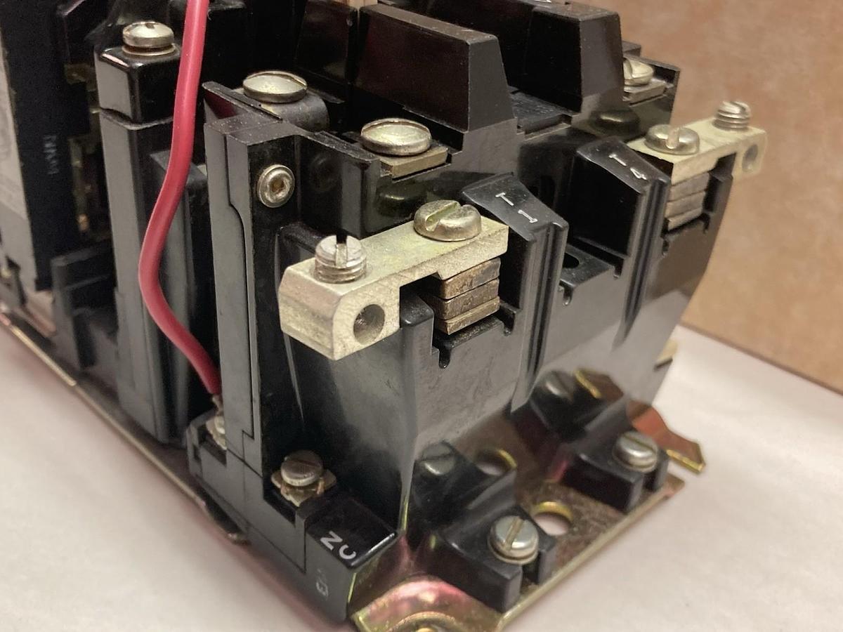 Used Allen Bradley,509-X0XA,1-Phase Full Voltage Starter 115/230Vn