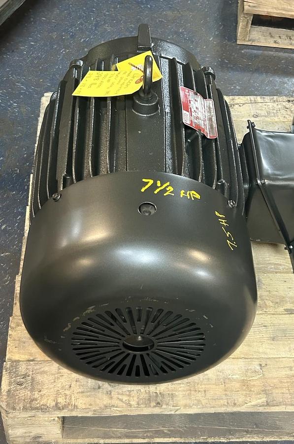 LINCOLN ELECTRIC,D-4G4704,AC MOTOR 7.5HP 460V 880RPM 3PH 284U FRAME