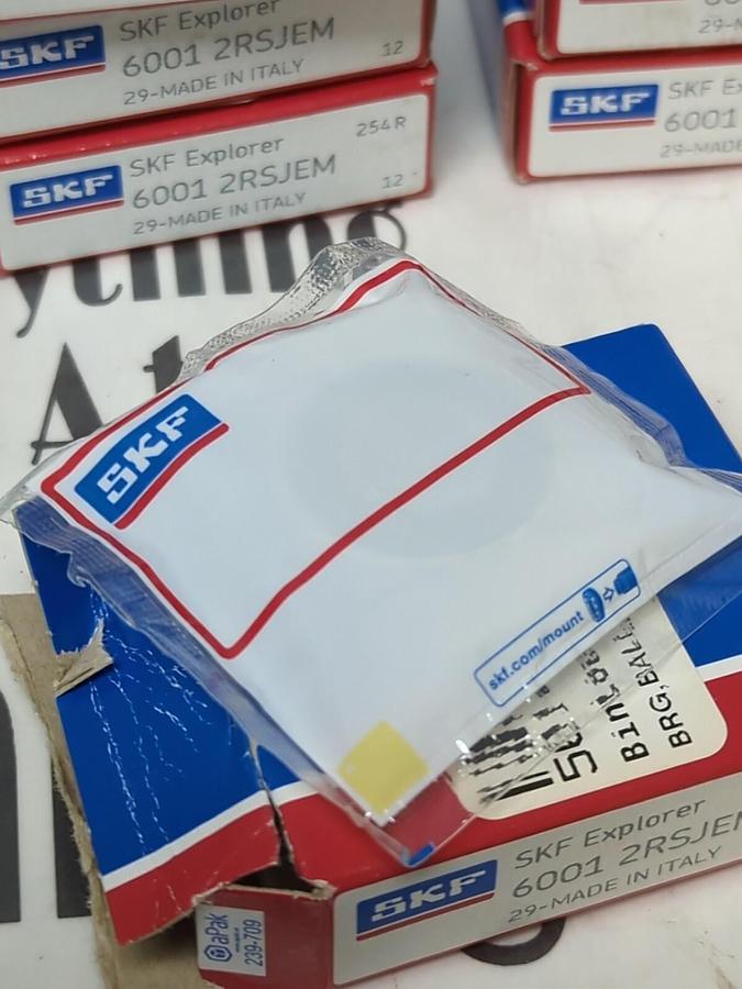 SKF,6001 2RSJEM,DEEP GROOVE BALL BEARING 12X28X8MM LOT OF 11 NOS