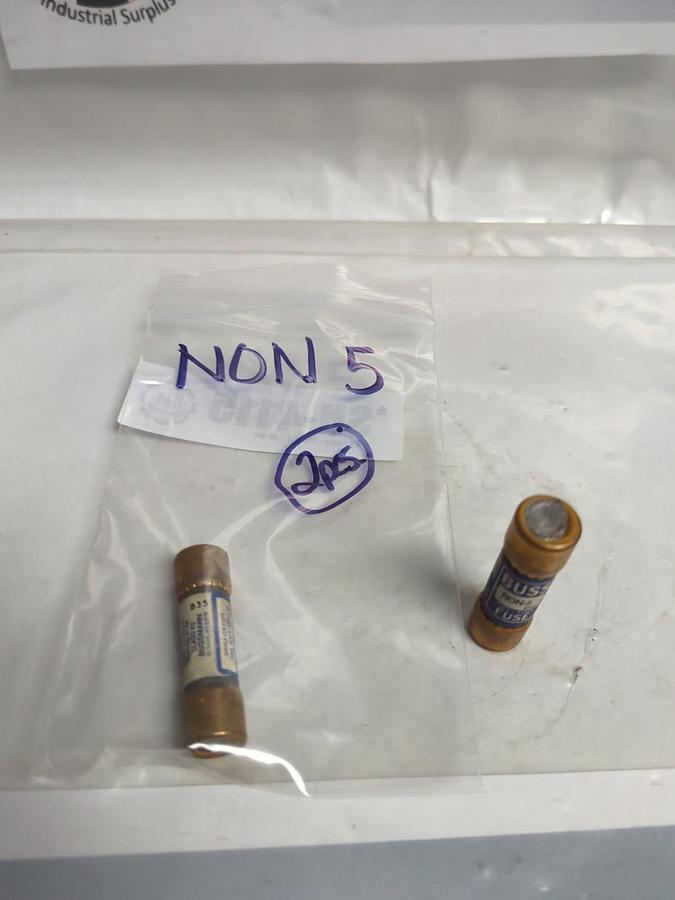 Used COOPER BUSSMANN,NON5,ONE-TIME 5 AMP FUSE LOT OF 2 PRE-OWNED