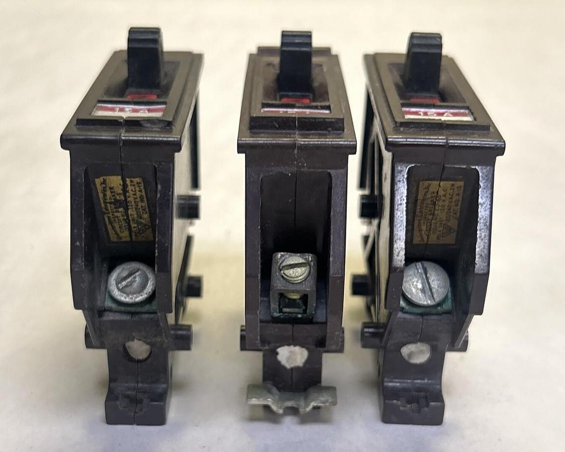 Used WADSWORTH,A115NI,CIRCUIT BREAKER 15A 120/240V 1P LOT OF 3