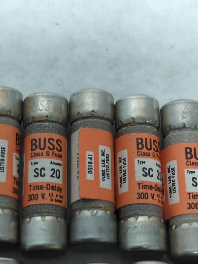 COOPER BUSSMANN,SC 20,TIME-DELAY 20 AMP FUSE LOT OF 31 NOS