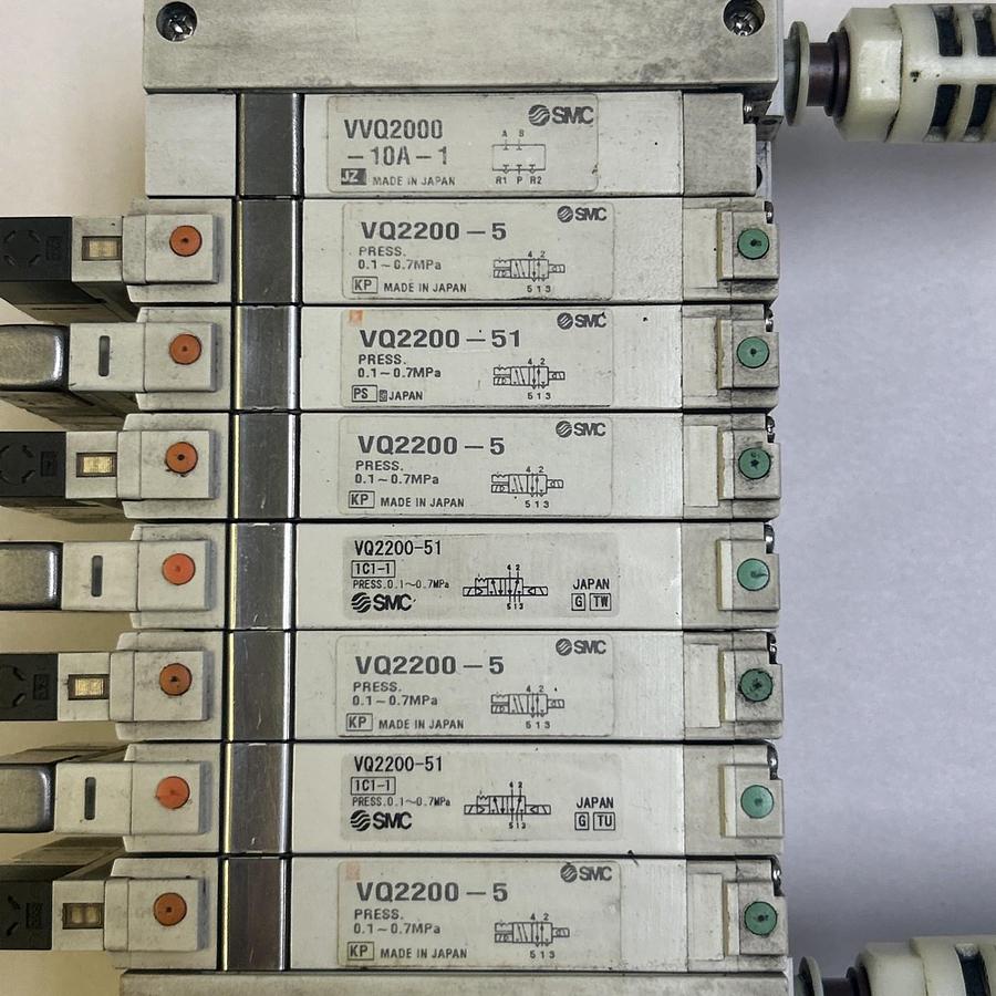 Used SMC,VVQ2000-10A-1,SOLENOID VALVE ASSEMBLY VQ2200-5 VQ2200-51