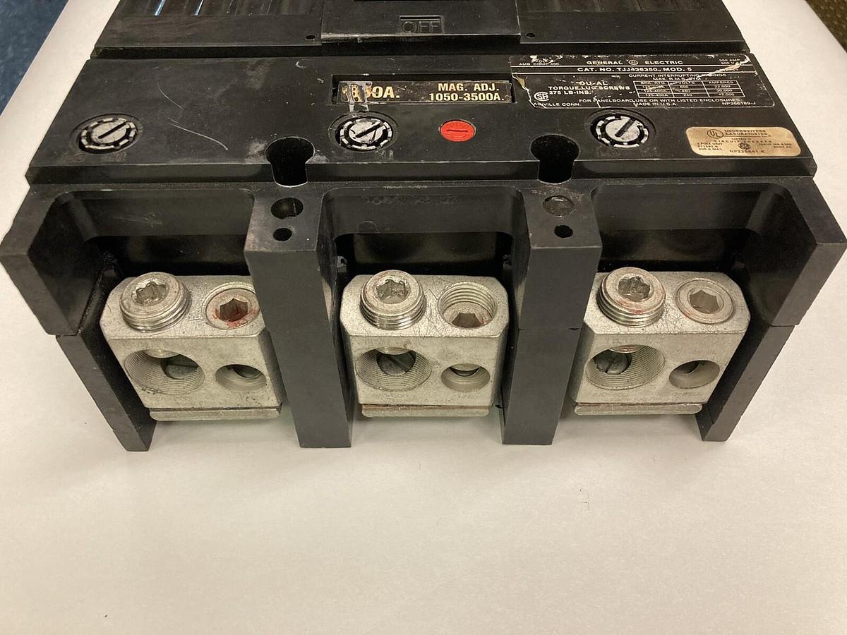 Used General Electric,TJJ436350,3-Pole Molded Case Circuit Breaker 350A 600V