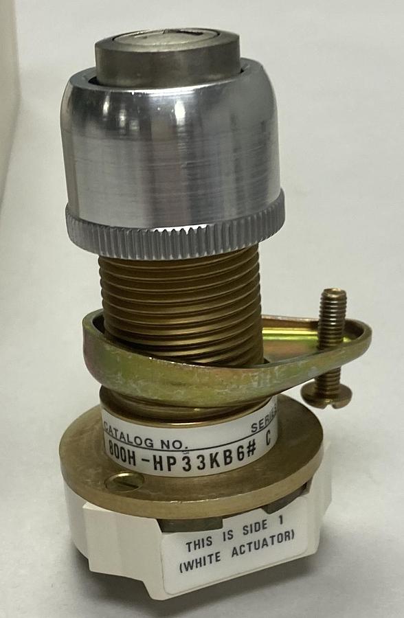 Used ALLEN BRADLEY,800H-HP33KB6,SER C SELECTOR SWITCH NEW