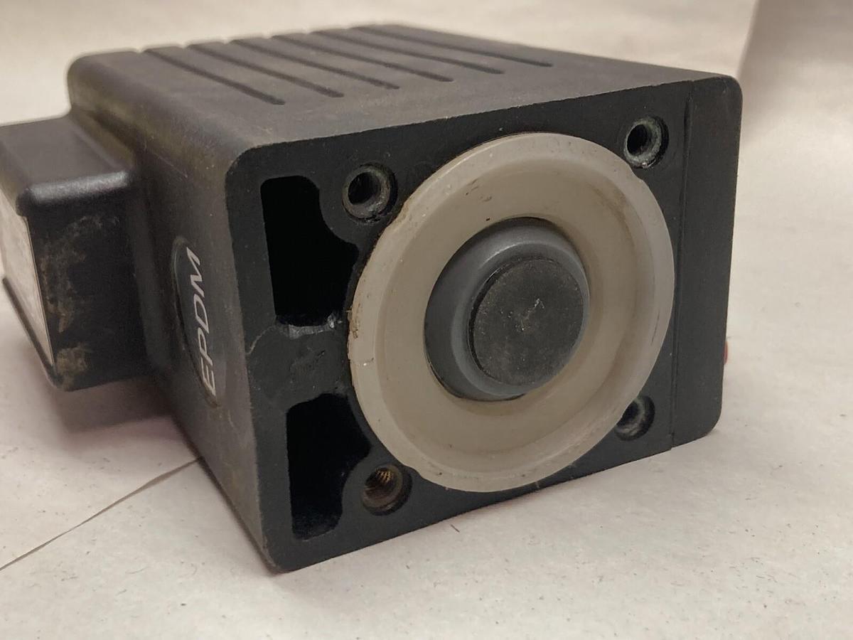 Used Gemu,I-DE-88200498-00-225394,Valve 230V 50/60Hz 95/10W