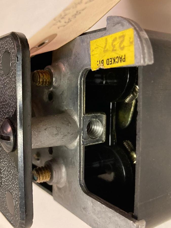 General Electric,16SB1BC331SSS2P,Type SB-1 Switch