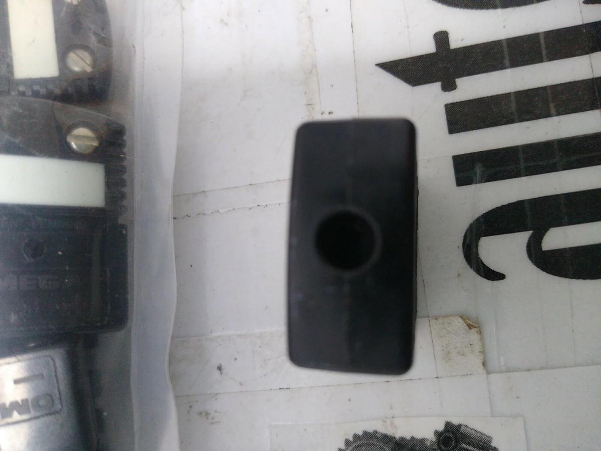 Used Omega,Type J,Thermocouple Connector  Female Lot of 20 NOS