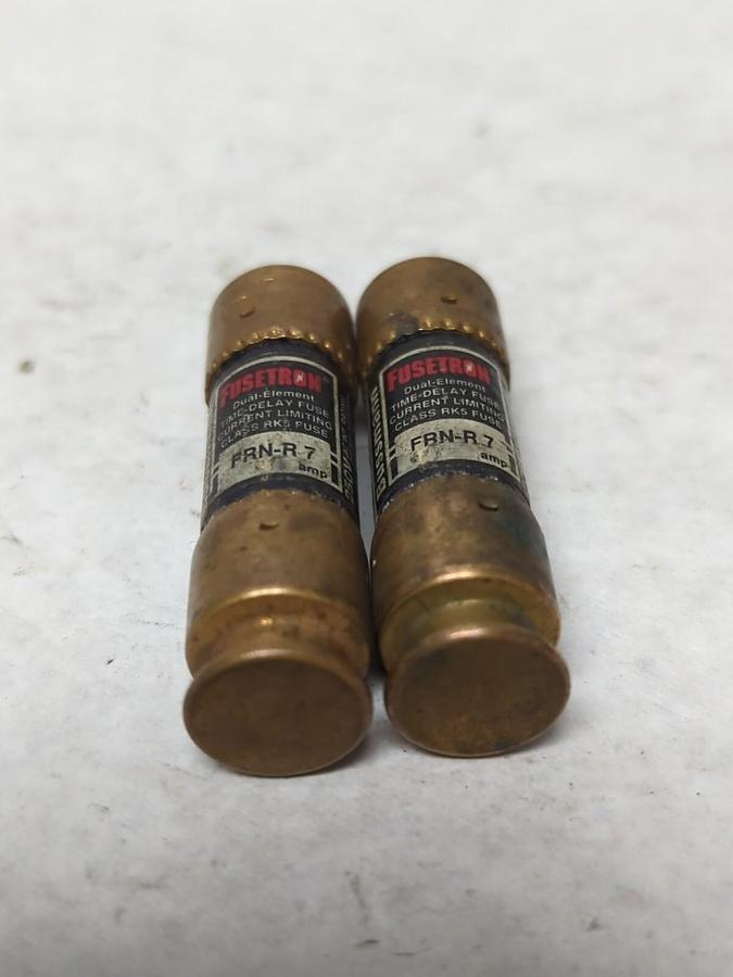 Used COOPER BUSSMANN,FRN-R-7,FUSETRON 7 AMP FUSE LOT OF 2 PRE-OWNED