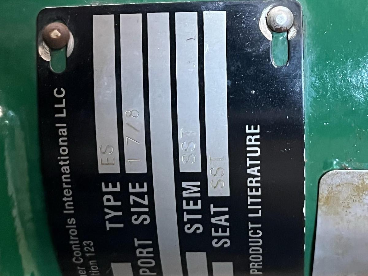 FISHER,667,SIZE 34 PNEUMATIC ACTUATOR VALVE 1-1/2" 250B