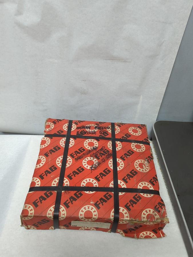 FAG,22228ES.TVPB.C3,SPHERICAL ROLLER BEARING IN SEALED BOX