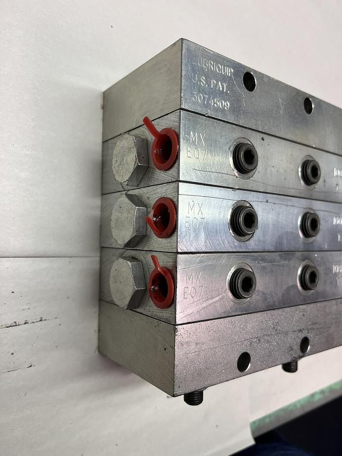Used LUBRIQUIP,MX-E07-100T, VALVE BANK