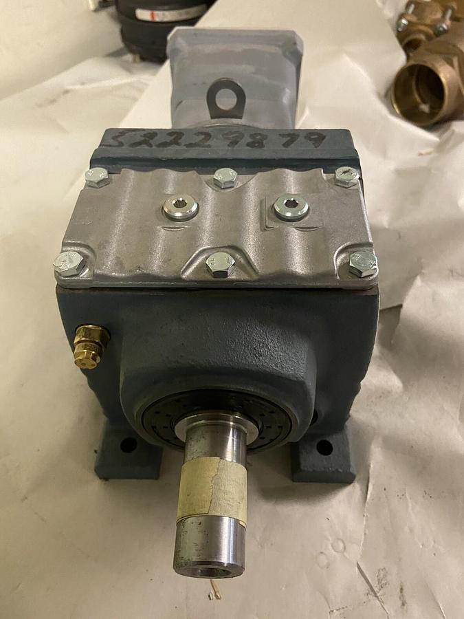 Used SEW Eurodrive,R37-AQH100/3 4500/475RPM,Gear Reducer Ratio 9.47
