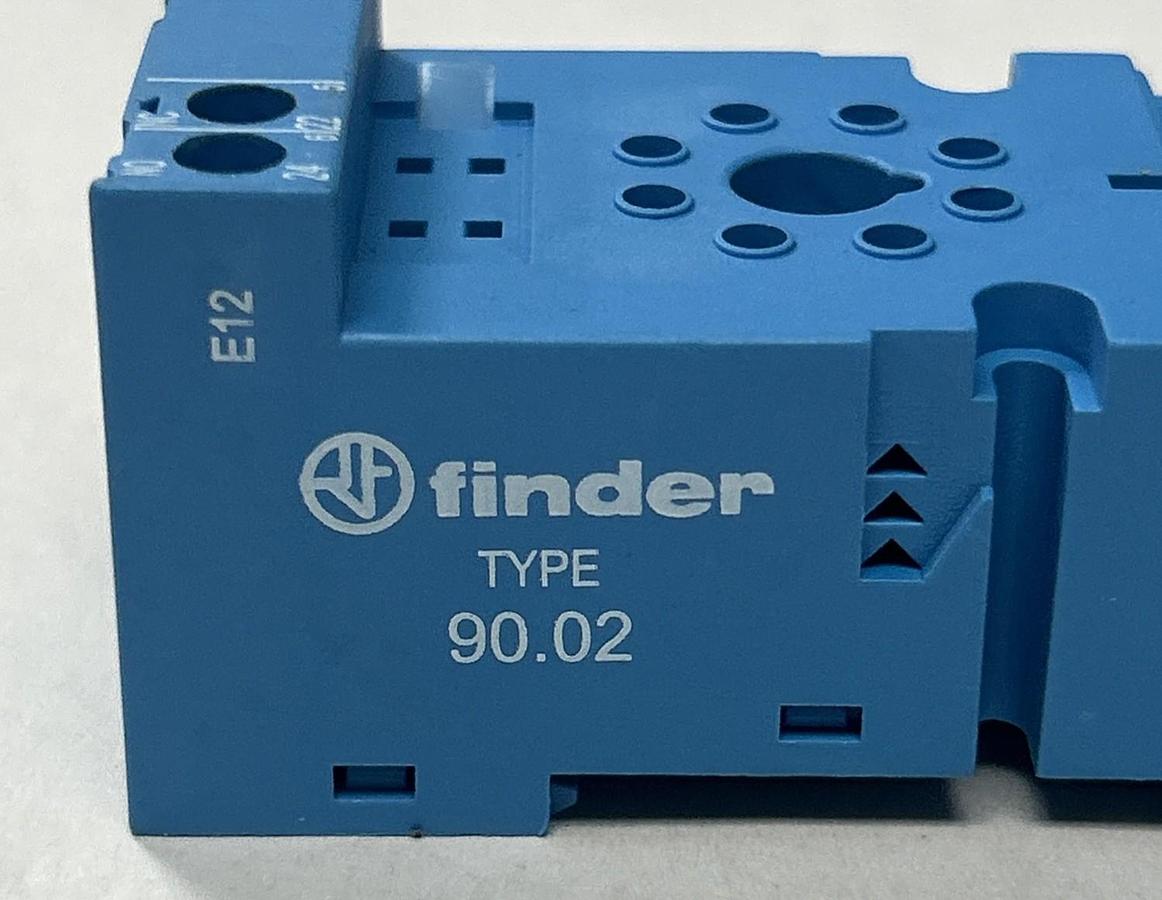 Used FINDER,90.02,RELAY SOCKET LOT OF 3
