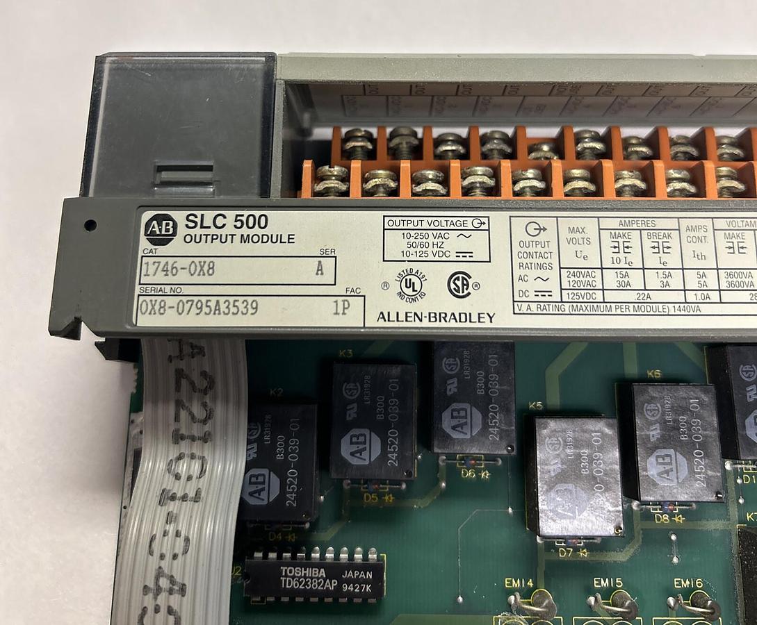 Used ALLEN BRADLEY,1746-OX8,SER A OUTPUT MODULE