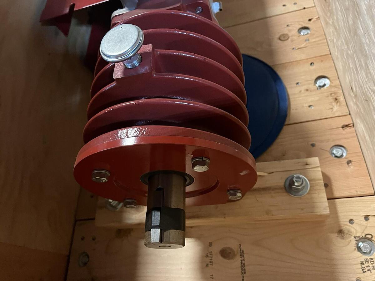 Used TONKAFLO,SS24012EK,SS WATER PUMP 3"X4" 230 GPM Shaft 1-5/8” Dia X 2.75”