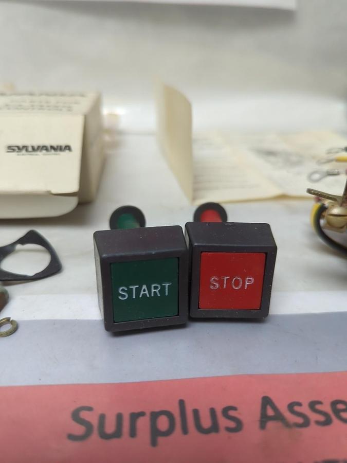 SYLVANIA,KTM-3,START-STOP PUSH BUTTON KIT FOR TM STARTER NOS