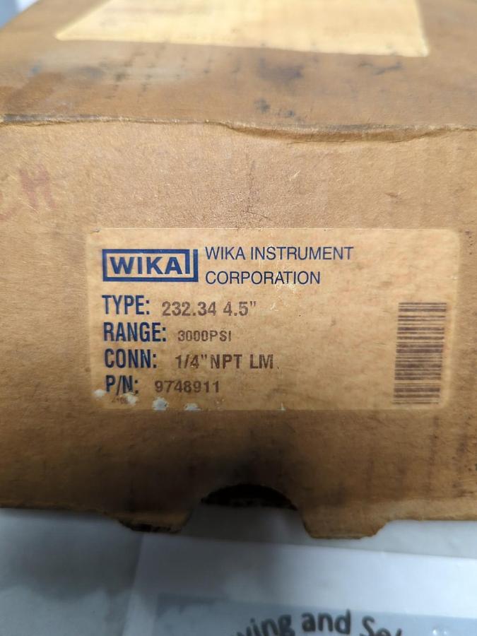 WIKA,232.34,GAUGE 4-1/2 IN FACE 1/4 IN NPT BOTTOM MOUNT NOS