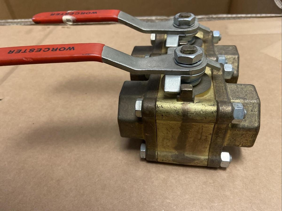 Worcester,411TTE,1-1/4 INCH Brass Ball Valve 411TTE 1000 CWP Lot of 2