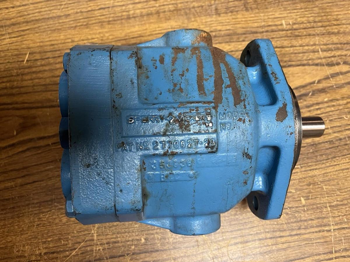Used VICKERS,PVB10-RSY-31--CM-11,HYDRAULIC PISTON PUMP
