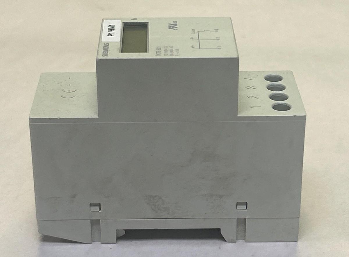 Used SIEMENS,7KT5821,ELECTRONIC TIMER COUNTER
