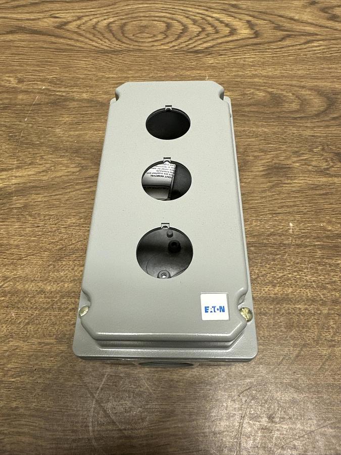 Eaton,10250TN13,Push Button Oil Tight Enclosure