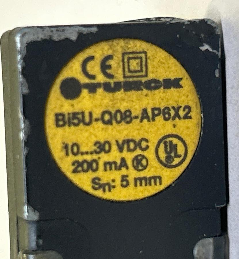 Used TURCK,BI5U-Q08-AP6X2,PROXIMITY SENSOR