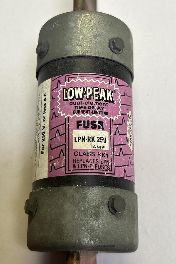Used BUSSMANN,LPN-RK-250,LOW PEAK FUSE 250A 250V