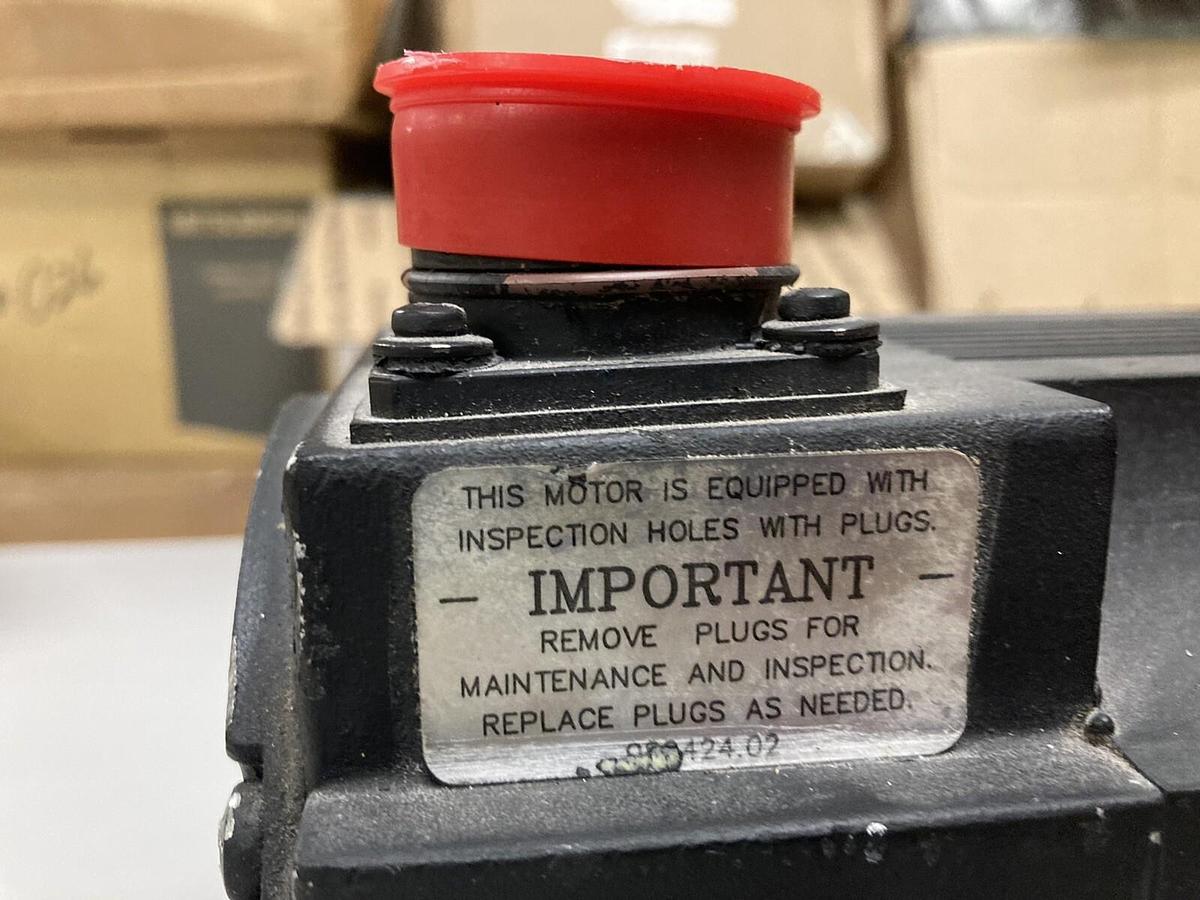 Used Allen Bradley,1326AB-B430E-21,Series C Servo Motor