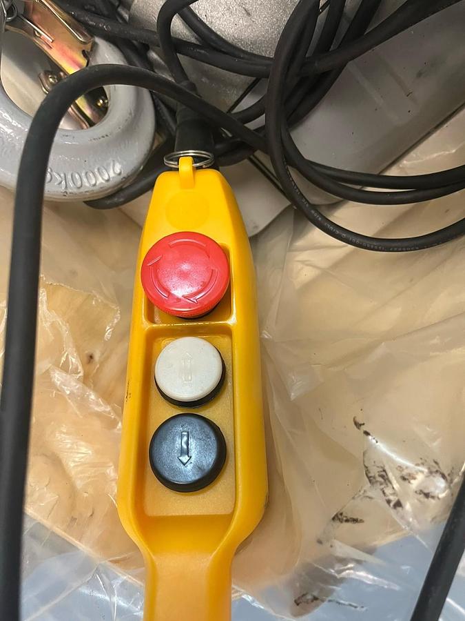 HHXG,HA1,ELECTRIC CHAIN HOIST 1 TON 120V 1PH 10FT LIFT