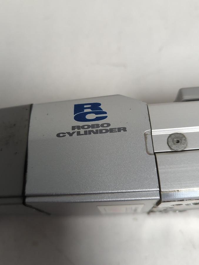 Used ROBO CYLINDER,RCS-SA6-1-30-M-300-X10,LENEAR ACTUATOR PRE-OWNED