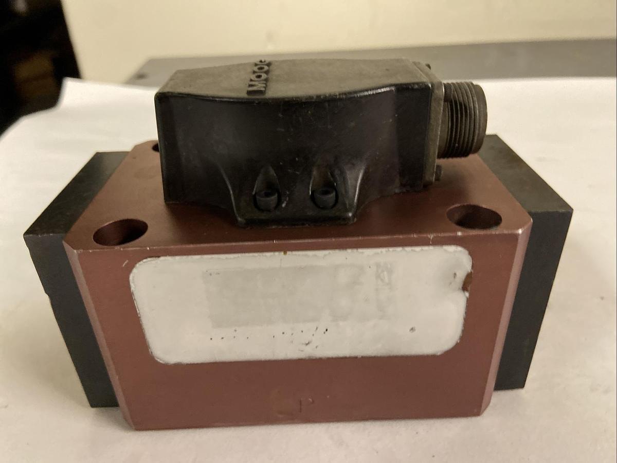 Used Moog,78-101A,Servo Valve