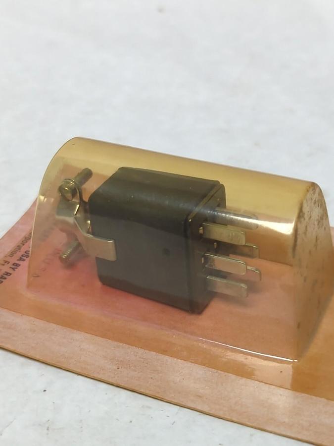 ARCHER RADIO SHACK,274-207,6-PIN PLUG WITH CABLE CLAMP NOS