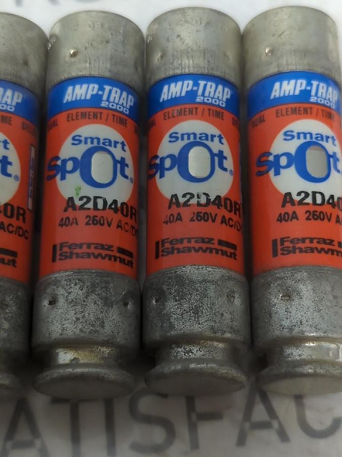 FERRAZ SHAWMUT,A2D40R,(40 AMP) AMP-TRAP SMART-SPOT FUSE LOT OF 4 NOS