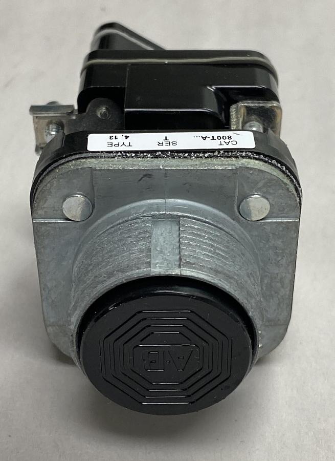 ALLEN BRADLEY,800T-A2T,PUSH BUTTON FLUSH HEAD BLACK NOS
