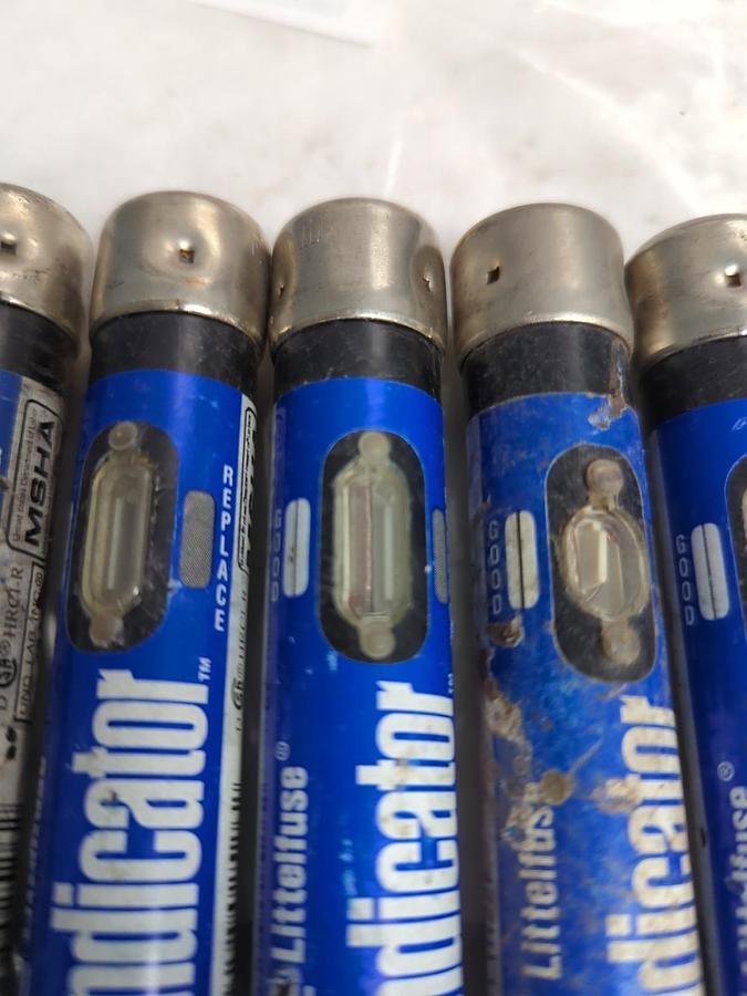 Used LITTELFUSE,FLSR5ID,INDICATOR 5 AMP FUSE LOT OF 7 PRE-OWNED
