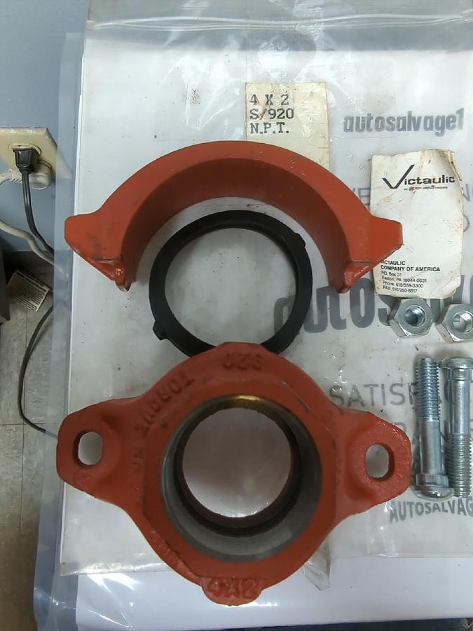 VICTAULIC,STYLE 920,4 IN X 2 IN MECHANICAL T-BOLTED BRANCH OUTLET NOS